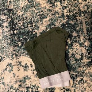 Buff bunny olive shorts